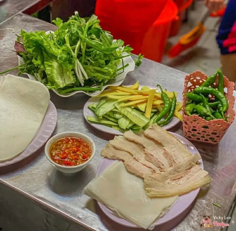 Chạm Vào Đà Nẵng Qua Bánh Tráng Cuốn Thịt Heo