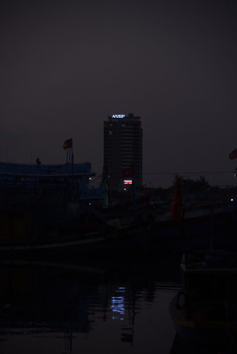 Xem ngư dân đánh bắt cá