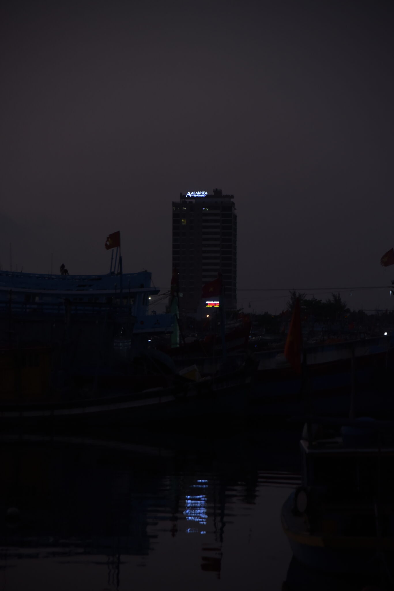 Xem ngư dân đánh bắt cá