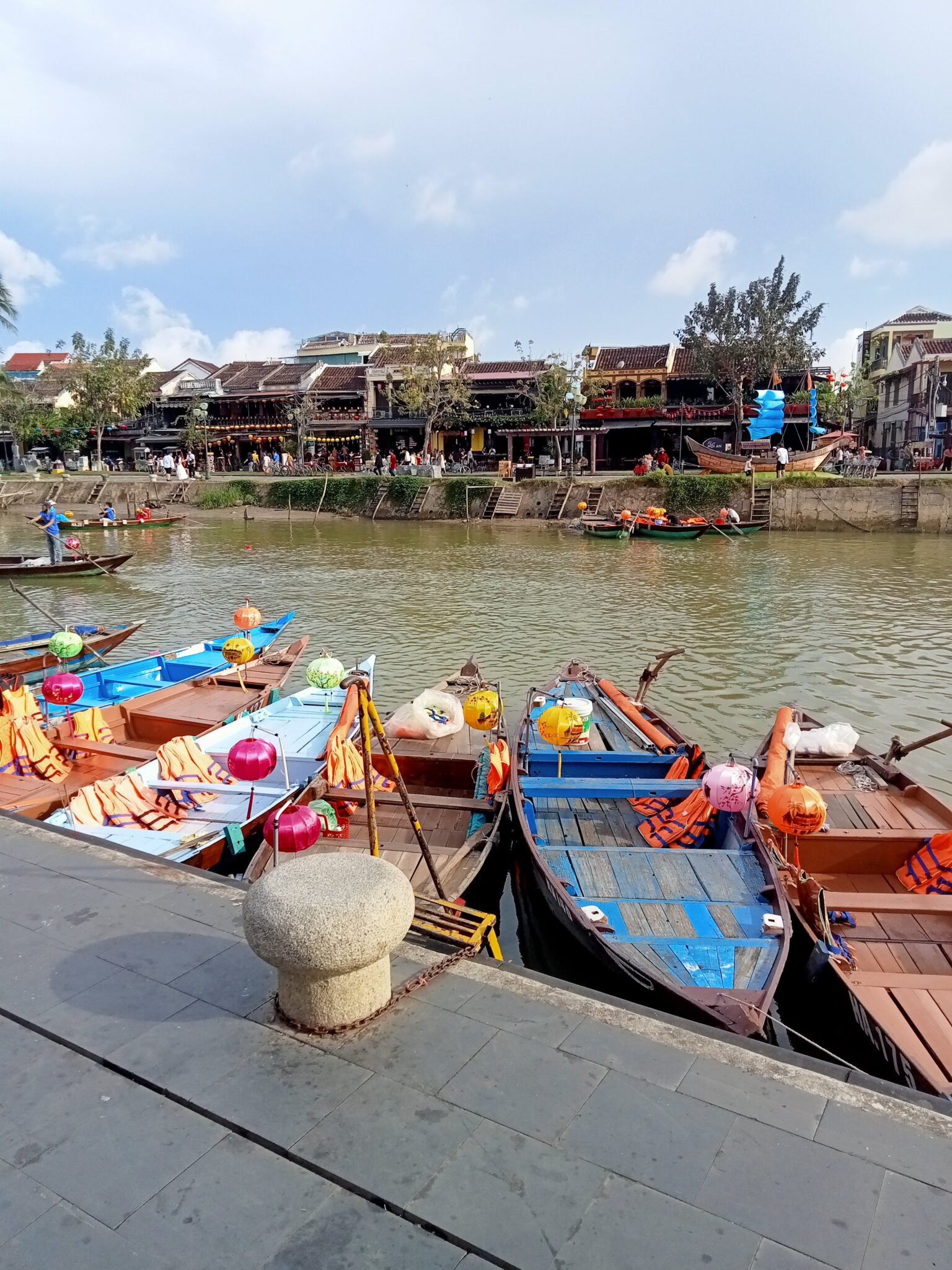Hội An - Nơi thời gian trôi chậm