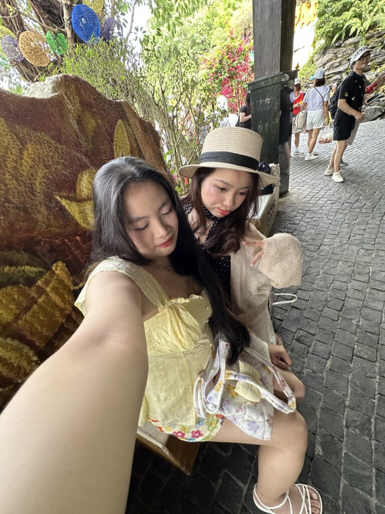Công viên suối khoáng nóng Núi Thần Tài (Hot Spring Park Nui Than Tai)