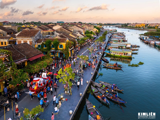 Vệt nắng bên hiên Phố cổ