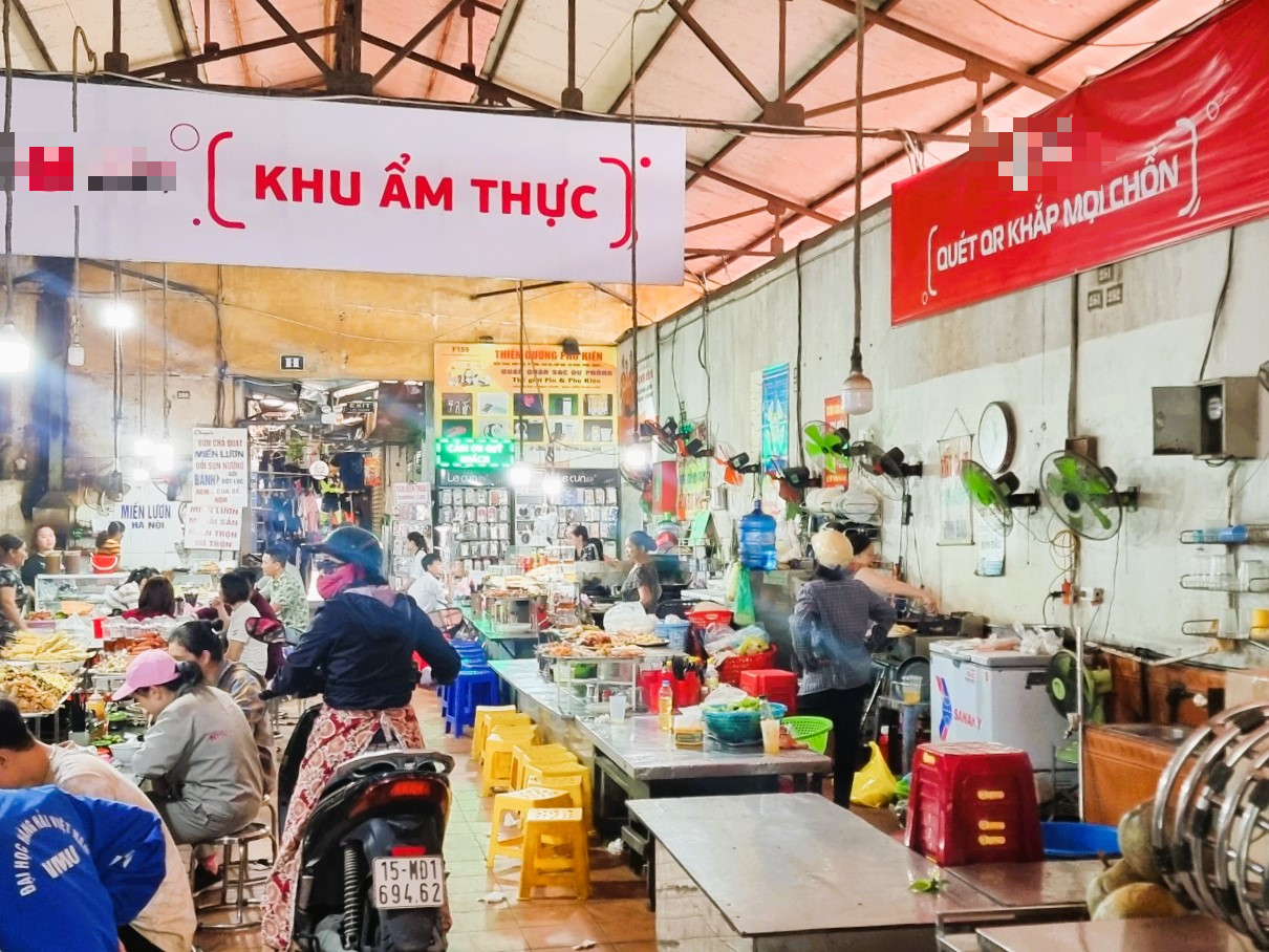 Bán hàng cùng người tiểu thương
