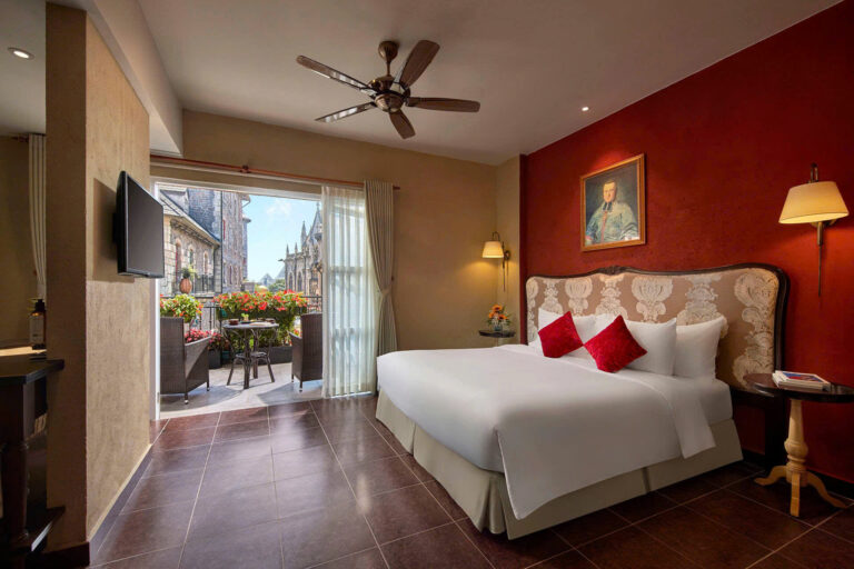 Trong lòng Mercure Danang French Village Bana Hills, tôi gặp một Đà Nẵng rất thơ