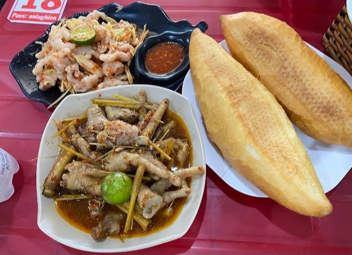 Gà xào cay Hội An