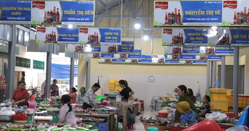 Thử bán hàng tại chợ