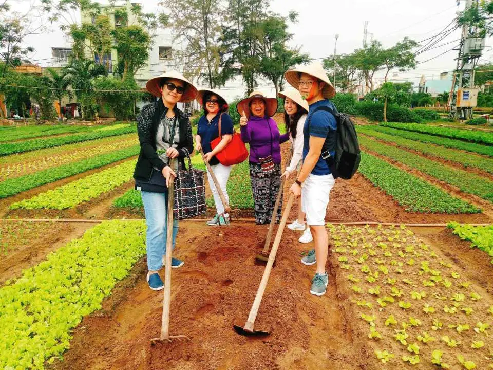 Làm nông – nấu ăn – ăn cùng gia đình