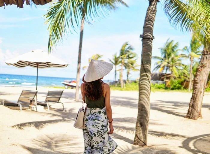 Check-in biển lúc không người