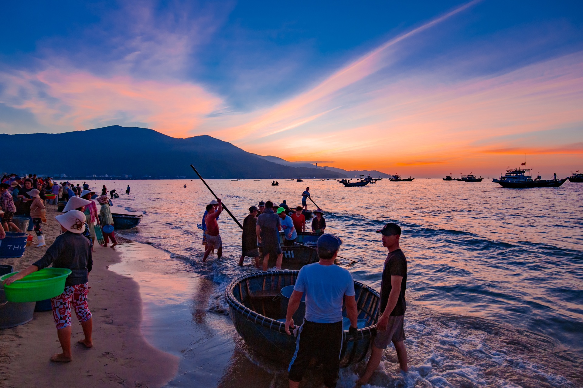 Trải nghiệm Kéo lưới Mân Thái – Từ biển đến bàn ăn