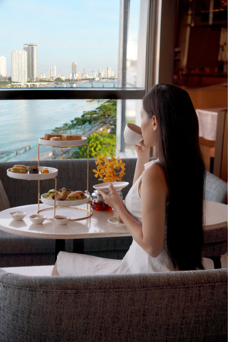 Ẩn mình giữa hè và thưởng trà chiều bên sông Hàn "The Han Retreat"